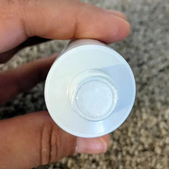 PanOxyl AM Oil Control Moisturizer, NEW Sheer Formula, Absorbs Excess Oil 1.7 oz - Picture 4 of 6